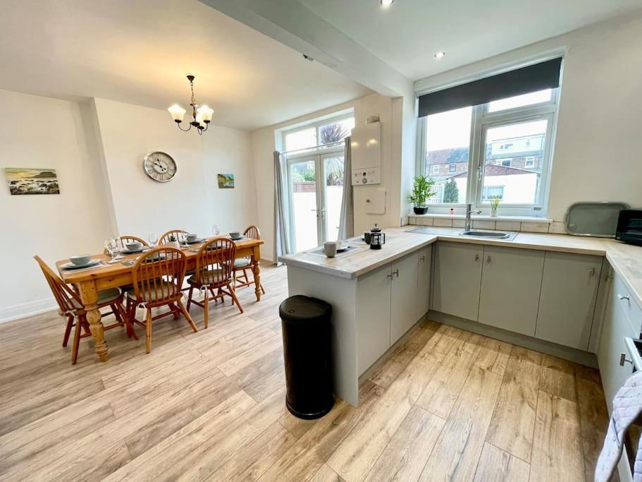 Portsmouth 3 Bedroom Getaway, Sleeps 6 Extérieur photo