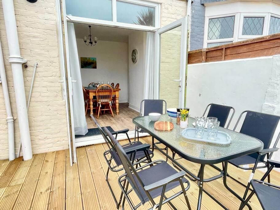 Portsmouth 3 Bedroom Getaway, Sleeps 6 Extérieur photo