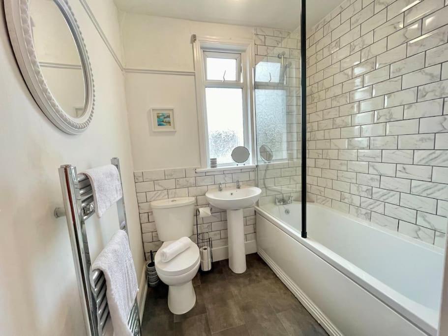 Portsmouth 3 Bedroom Getaway, Sleeps 6 Extérieur photo