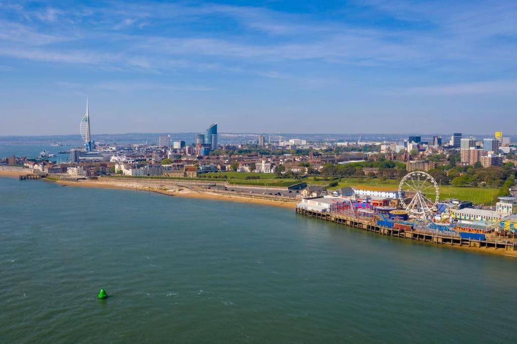 Portsmouth 3 Bedroom Getaway, Sleeps 6 Extérieur photo